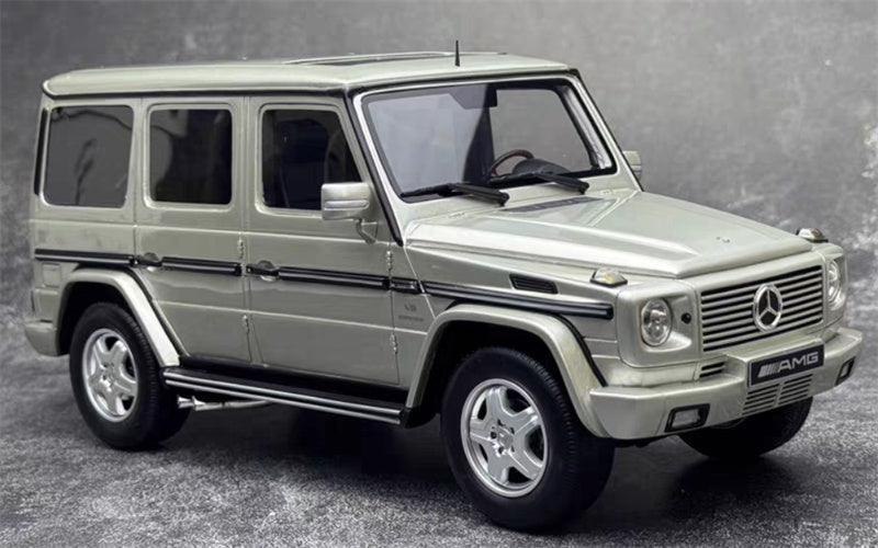 OTTO Mercedes Benz G55 AMG 2003 silver Limited Edition 1:18 Car Pre-built Model view4