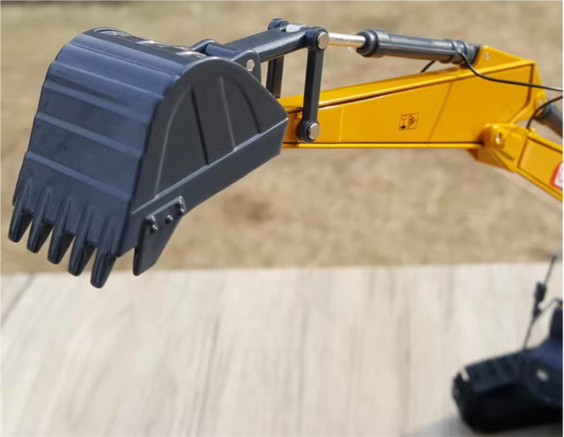 XCMG XE215DA New Excavator Yellow 1:35 Truck Pre-built Model