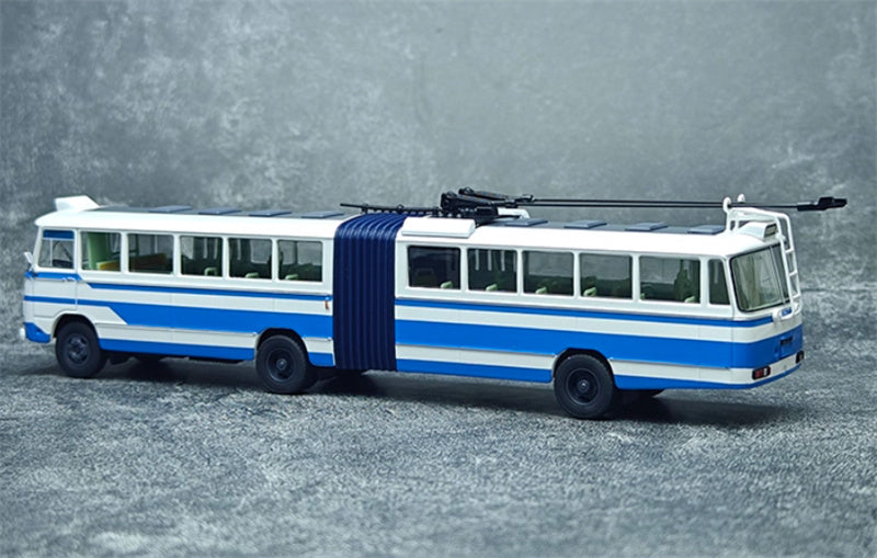 AUTO-GLIMPSE Shanghai Bus SK561G articulated trolley bus blue 1:64 Bus Pre-built Model view5