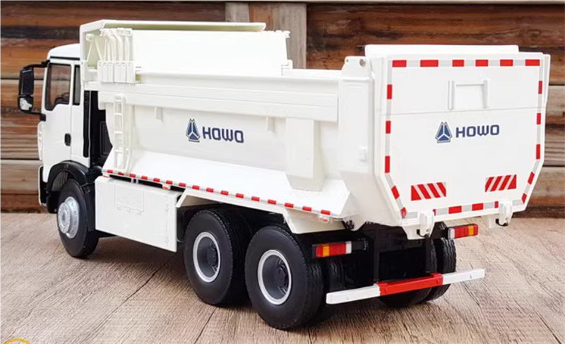 Sinotruk HOWO TX Dump Truck white 1:24 Truck Pre-built Model