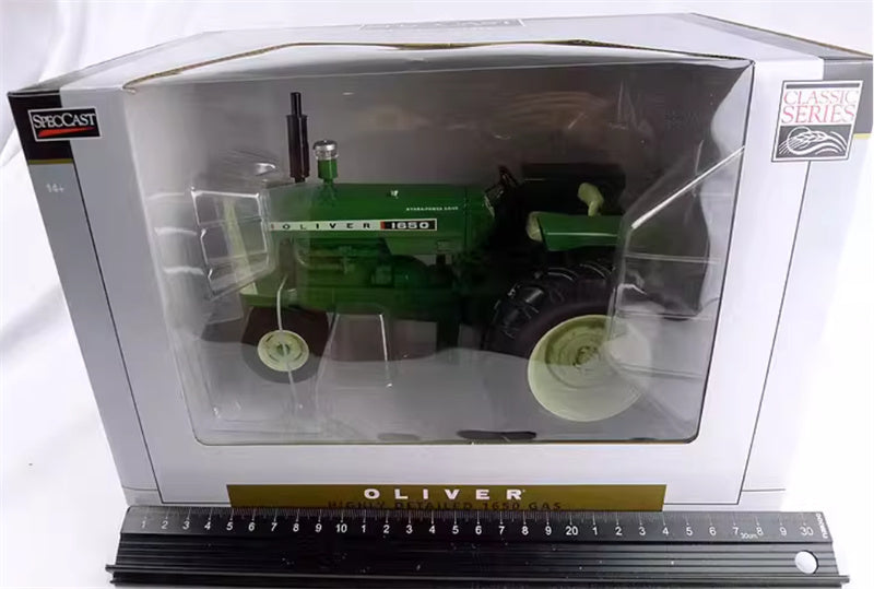 SpecCast Oliver 1650 Gas Narrow Tractor green 1:16 Truck Pre-built Model
