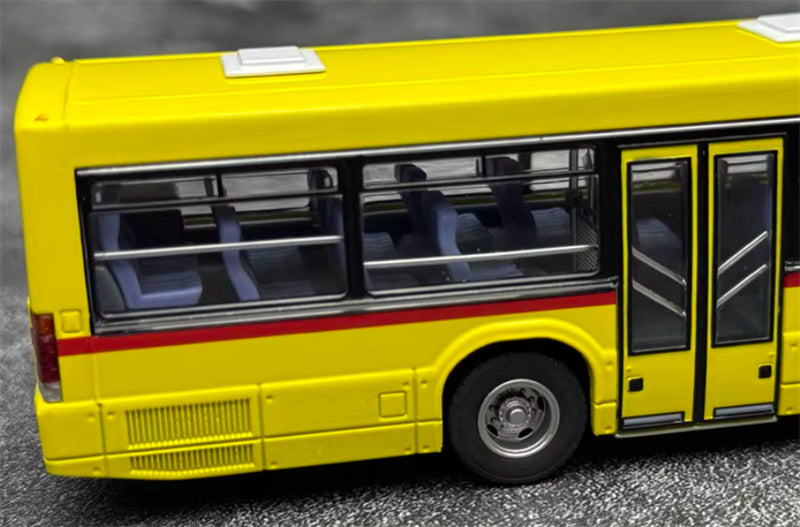 AUTO-GLIMPSE Huanghai DD6121HS City Bus Air-conditioned version yellow 1:64 Bus Pre-built Model view2