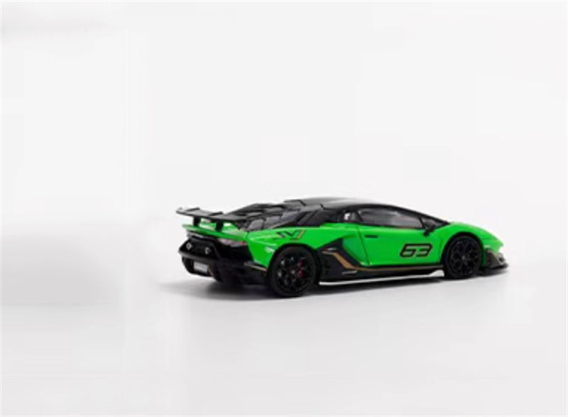MAXWELL Lamborghini Aventador SVJ 63 Roadster Green hardtop 1:64 Car Pre-built Model view2