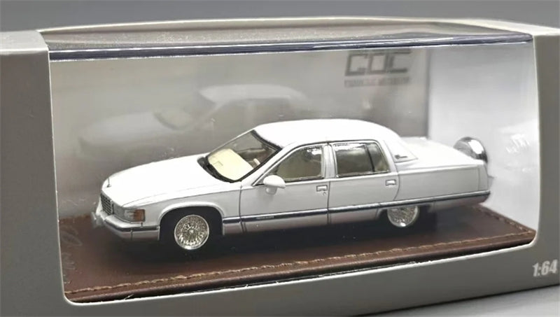 1:64 Cadillac Fleetwood CTE Pearl White GOC DIECAST Limited Edition 299pcs ONLY Model