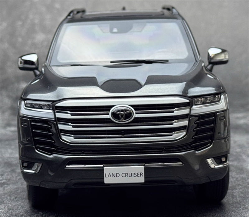 LCD-MODELS Toyota Land Cruiser LC300 ZX SUV grey 1:18 Car Pre-built Model view9