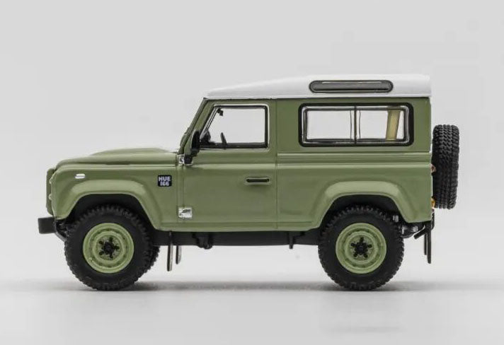 1:64 AR Box Land Rover Defender 90 Heritage 2015 Green Diecast Model