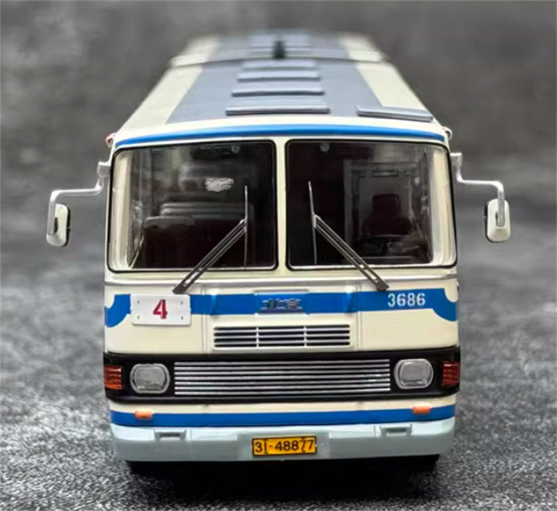 Beijing Public Transport Jinghua BK670 Yellow River Grand Passage 4 Road articulated bus blue 1:64 Bus Pre-built Model view6