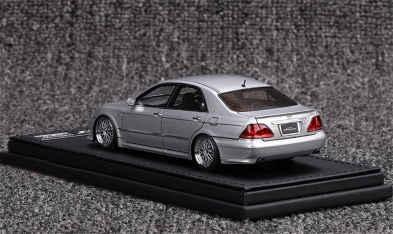 IGNITION MODEL Toyota Crown GRS180 3.5 Athlete Silver with BBS Wheel 1:43 Model view2