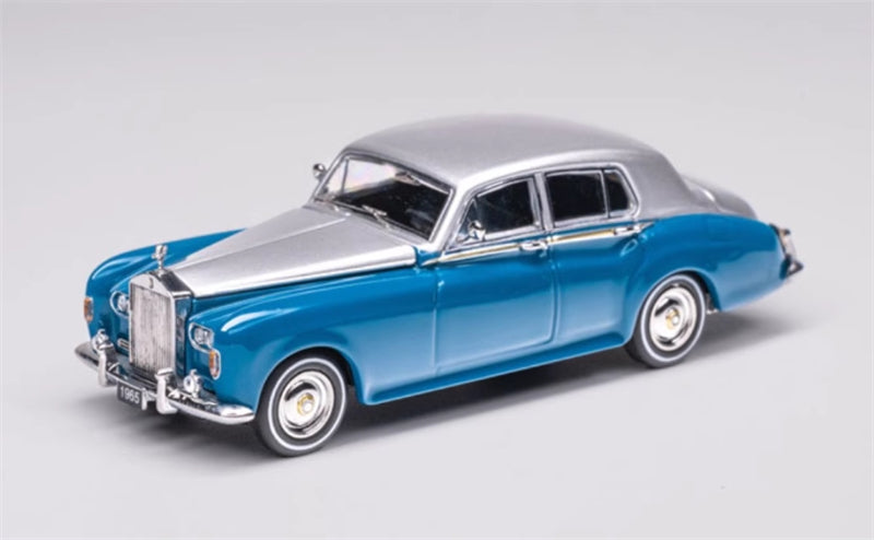 GFCC 1965 Rolls Royce Silver Cloud III classic car Silver Blue Double LHD 1:64 car Pre-built Model view1