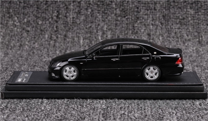 IGNITION MODEL Toyota Crown GRS180 3.5 Black with OZ Wheel 1:43 Car Model view3