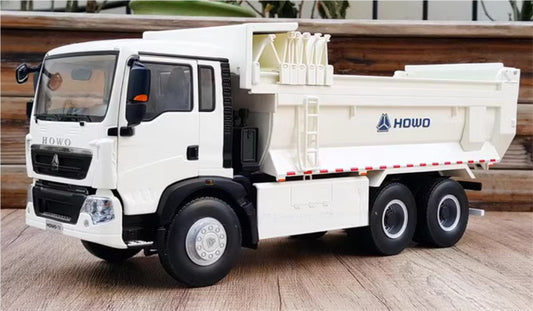 Sinotruk HOWO TX Dump Truck white 1:24 Truck Pre-built Model