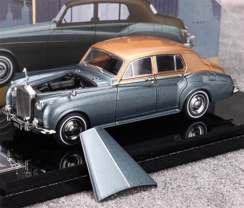 GFCC 1955 Rolls Royce Silver Cloud classic car Ice Blue and Gold Limited Edition LHD 1:64 car Pre-built Model view1