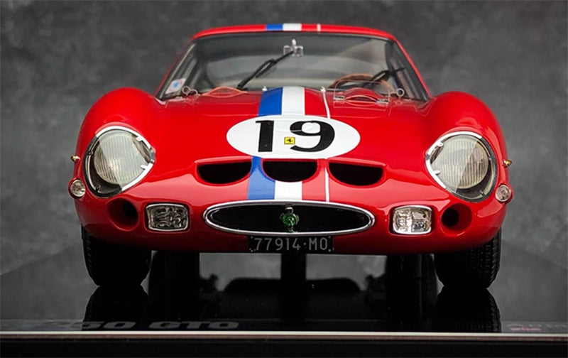 1:18 Ferrari 250GTO red Amalgam Le Mans #19 Resin Car Model view8