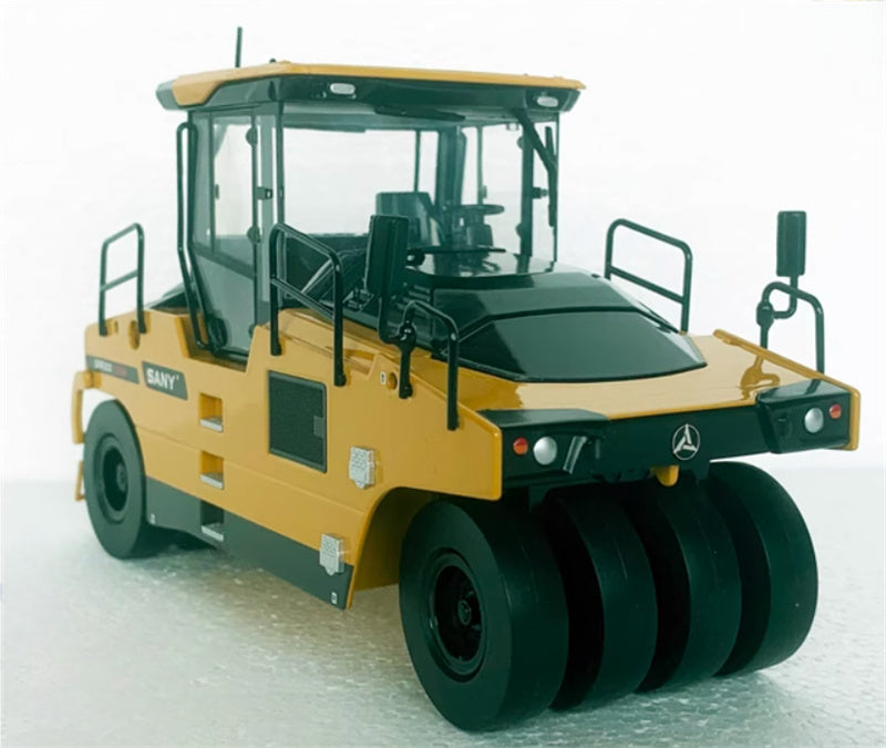 SANY SPR300C Tire Roller 1:35 Truck Pre-built Model