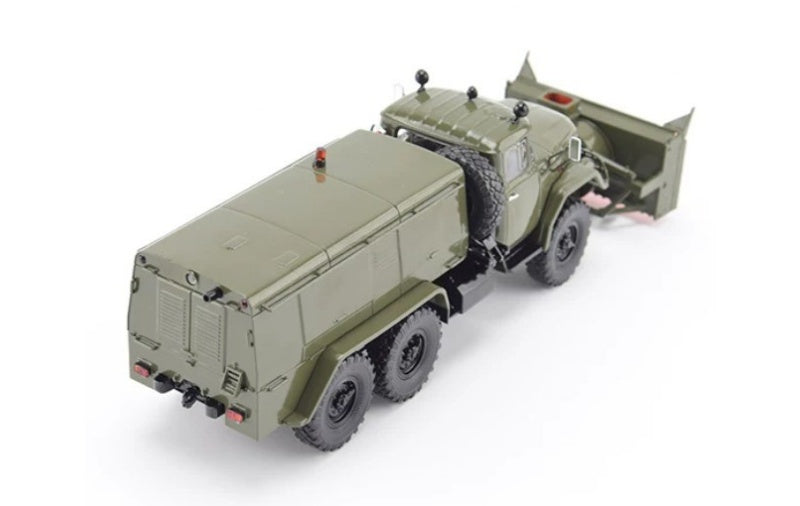 1:43   DE-210 (ZIL-131) StartScaleModels   ABS Model