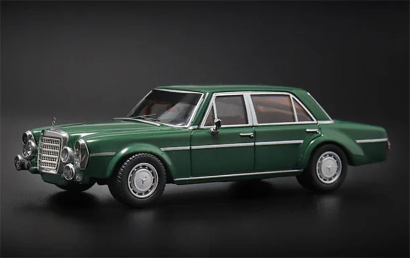 1:64 Mercedes Benz 300SEL W109 AMG Green BSC DIECAST Limited Edition 399pcs ONLY Model