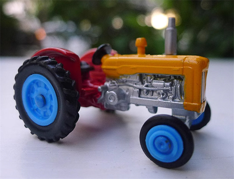 ERTL ALF Thompson's Tractor orange red 1:64 Truck Pre-built Model