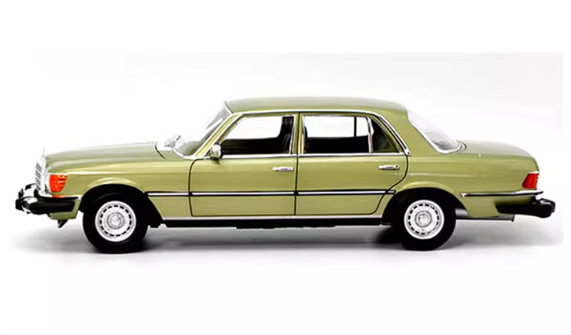 NOREV Mercedes Benz 450SEL W116US-Version 1979 light green 1:18 Car Pre-built Model view4