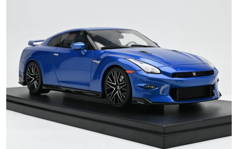 1:18 Nissan GT-R (R35) Blue GT Spirit Limited Edition Resin Car Model