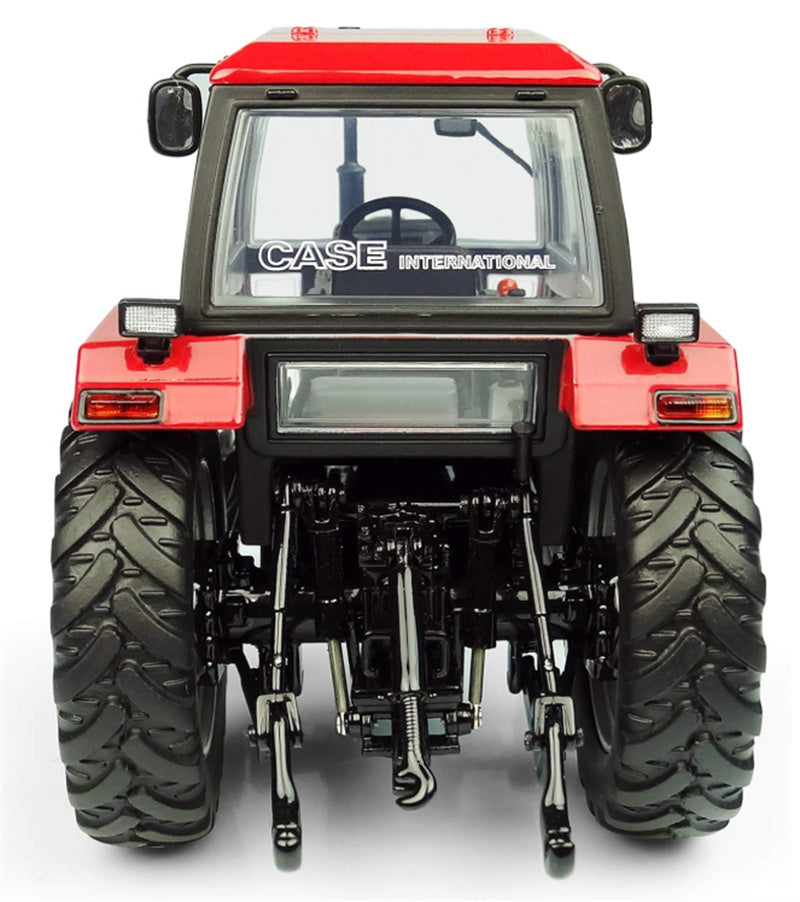 Universal Hobbies CASE International 1494-2WD Agricultural Tractor Red 1:32 Truck Pre-built Model