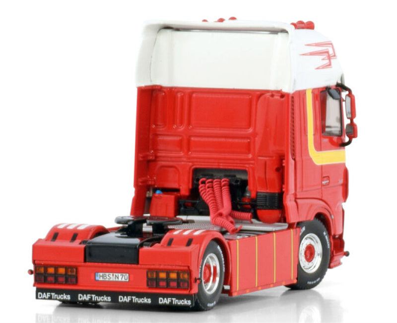 WSI DAF XF SUPER SPACE CAB MY2017 Michael / Naujok 1:50 Truck Pre-built Model