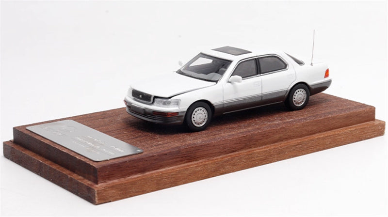 Fine works 64 Lexus LS400 White w/ gray skirt edge Ordinary wheels Limited Edition 500PCS ONLY 1:64 Car Pre-built Model view1