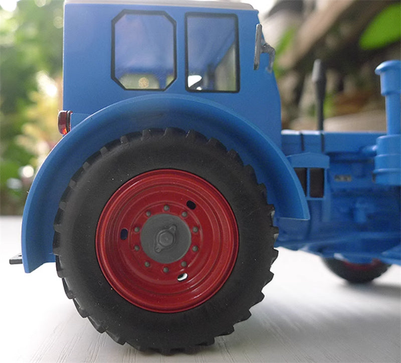 SCHUCO IFA Pionier blau European classical tractor 1:32 Truck Pre-built Model