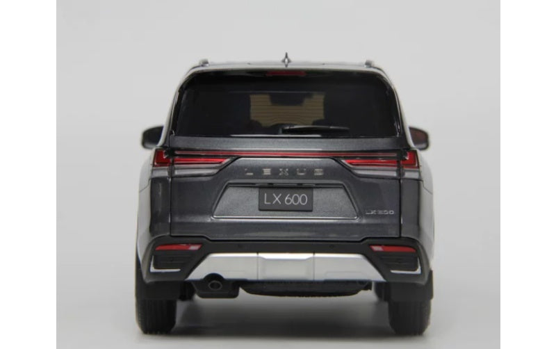 1:18 Lexus LX600 Gray LCD MODELS DIECAST Truck Model