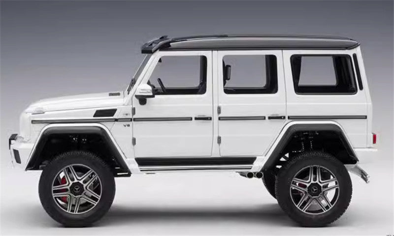 Autoart Mercedes Benz G500 4×4² White 1/18 DIECAST CAR