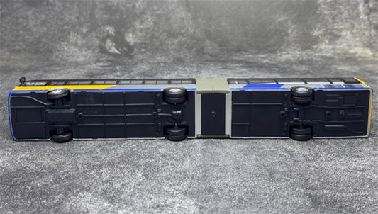Beijing Public Transport Young Man JNP6181GVC 332 Road Articulated bus 1:64 Bus Pre-built Model view2