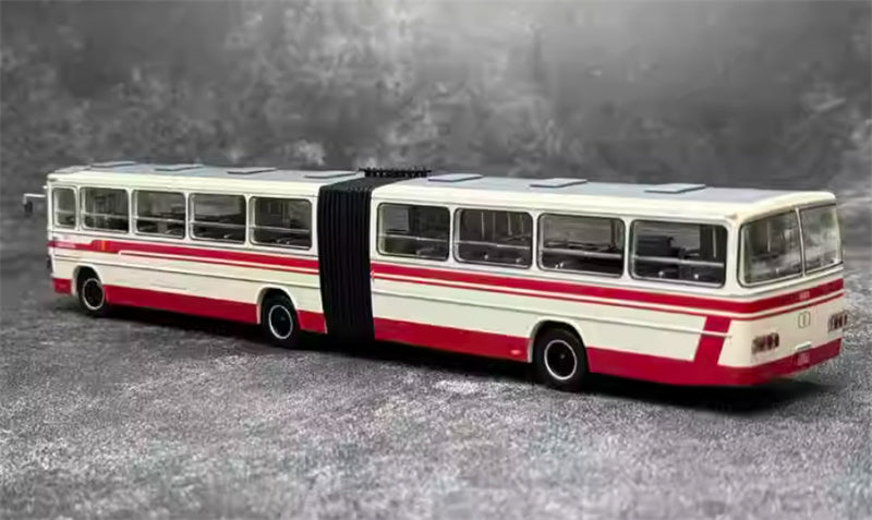 Beijing Public Transport Jinghua BK670 Yellow River Grand Passage 1 Road League member articulated bus red 1:64 Bus Pre-built Model view3