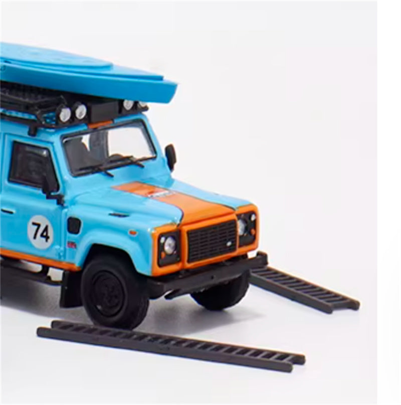 Master Land Rover Defender 110 Gulf coating with accessories 1:64 Car Pre-built Airliner Model Display view5