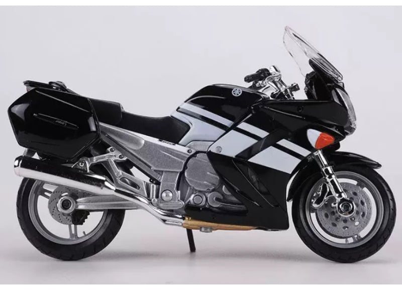 1:18 Yamaha FJR 1300 2006 Black/White  Maisto  Diecast Motorcycle Model