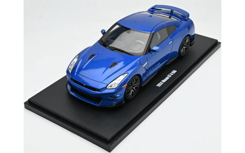 1:18 Nissan GT-R (R35) Blue GT Spirit Limited Edition Resin Car Model