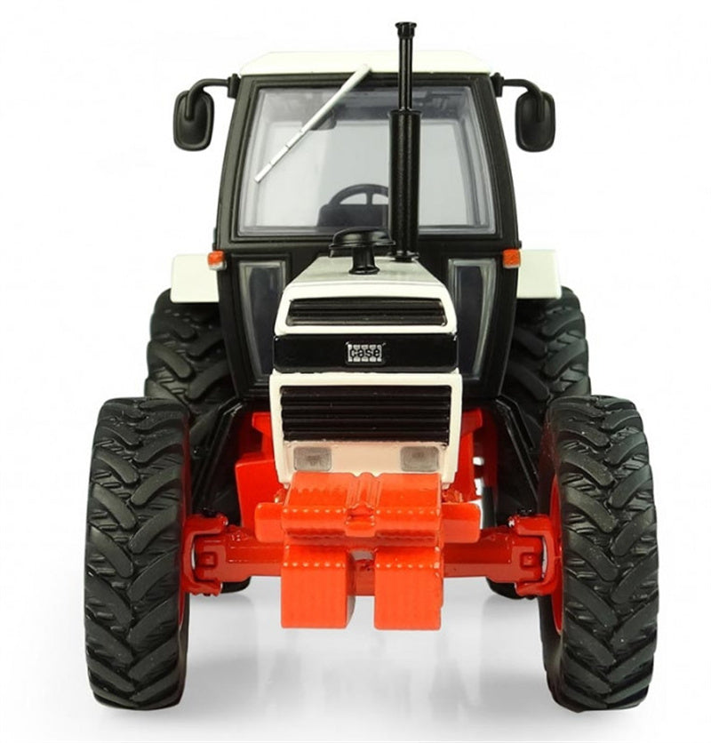 Universal Hobbies CASE DAVID BROWN 1490-4WD Agricultural tractor white/Red 1:32 Truck Pre-built Model