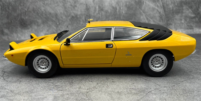 Kyosho Lamborghini Urraco Yellow Supercar No tail version 1:18 Car Pre-built Model view6