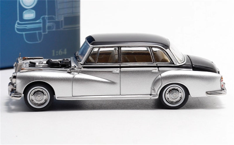 GFCC Mercedes Benz 300D 1959 vintage Car Black Silver Double Limited Edition 300PCS ONLY LHD 1:64 car Pre-built Model view6