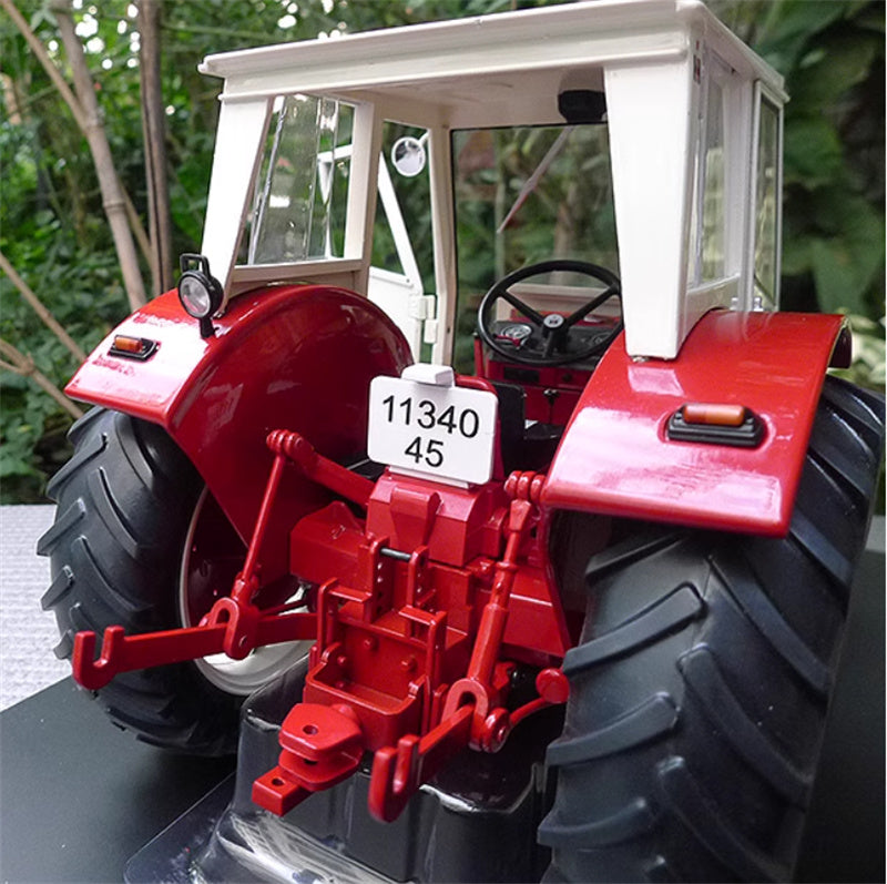 REPLICAGRI Case IH 724 International Agricultural Tractor 1:16 Truck Pre-built Model