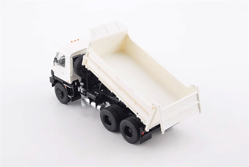Premium ClassiXXs Czech Tatra-815 S3 three-way dump truck white 1:43 Truck Pre-built Model