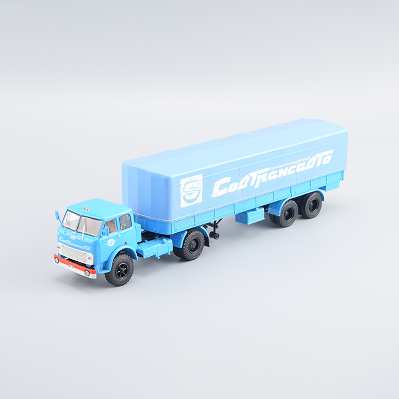 StartScaleModels Soviet Minsk Heavy Tractor Maz-5429 with Trailer Maz-5205 1:43 Truck Pre-built Model