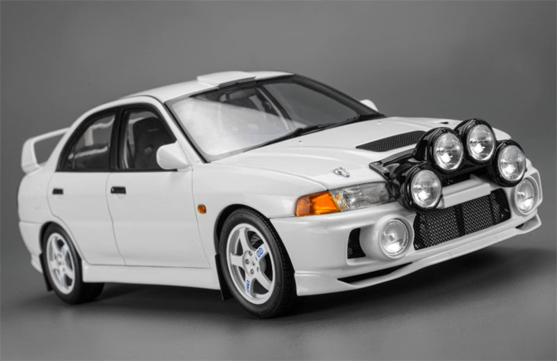 1:18 Mitsubishi Lancer Evolution IV GSR  WHITE / BONNET RALLY LAMP POD MOTORHELIX Limited Edition 499PCS ONLY DIECAST Model