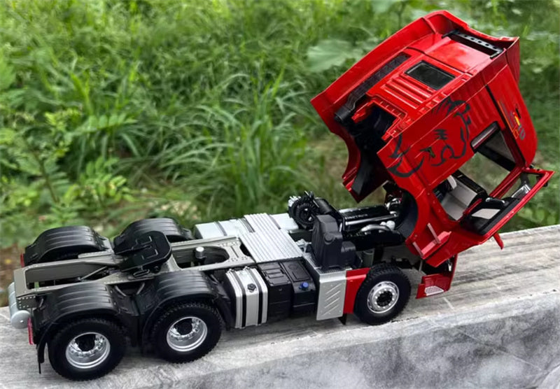 Sinotruk HOWO Sitrak G7H tractor trailer Red 1:24 Truck Pre-built Model