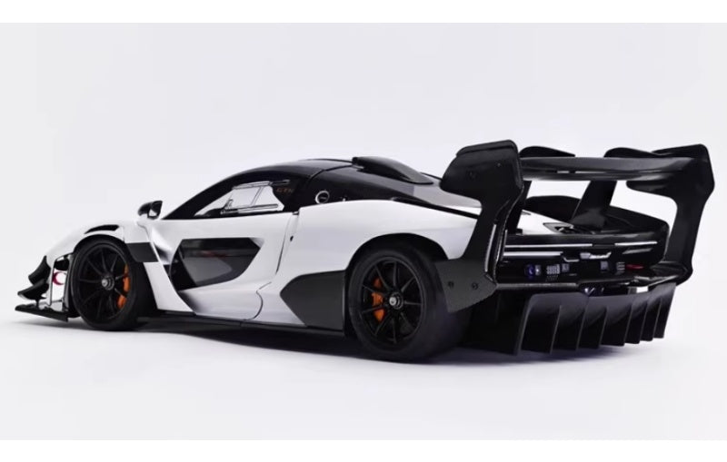1:18 McLaren Senna GTR LCD White Diecast Model view5