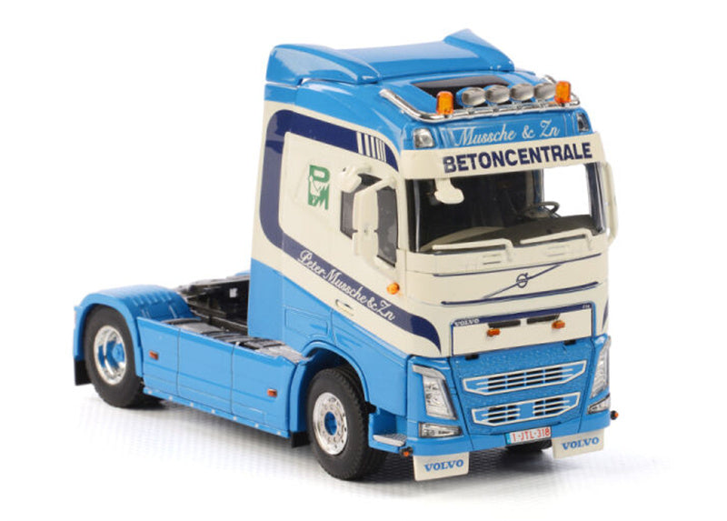 WSI  VOLVO GLOBETROTTER 4x2 Peter Mussche 1:50 Truck Pre-built Model