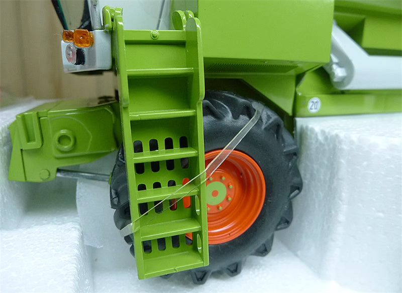 REPLICAGRI Claas Dominator 88 MAXI Agricultural harvester Green 1:32 Truck Pre-built Model