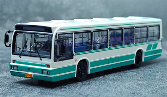AUTO-GLIMPSE Huanghai DD6121HS City Bus Non air-conditioned version Green 1:64 Bus Pre-built Model view1