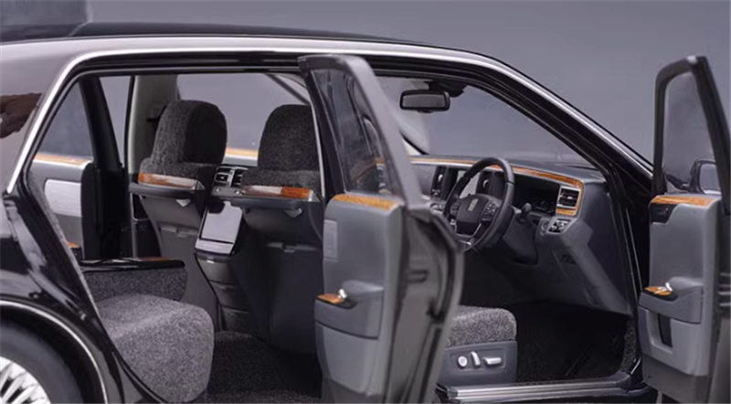AUTOART Toyota Century 2018 black 1:18 Car Pre-a Model