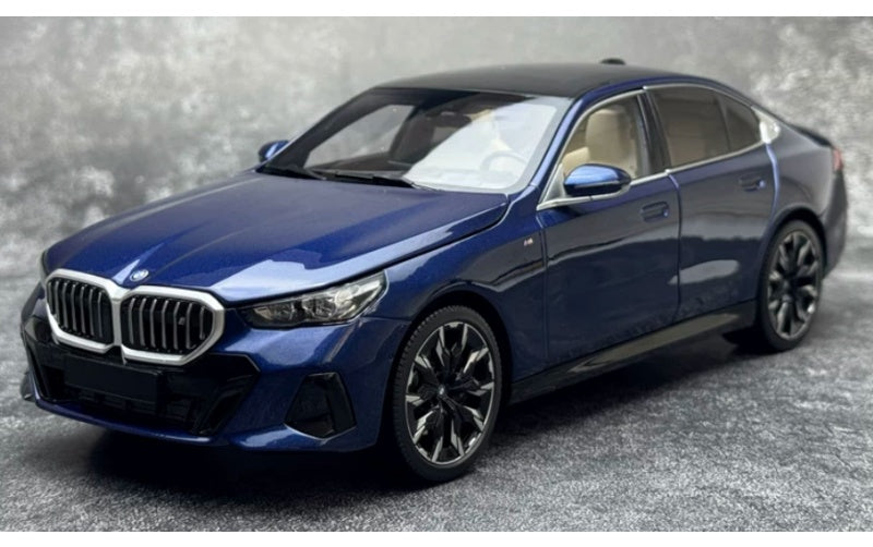 1:18 BMW I5 2023 Blue MINICHAMPS DIECAST Car Model