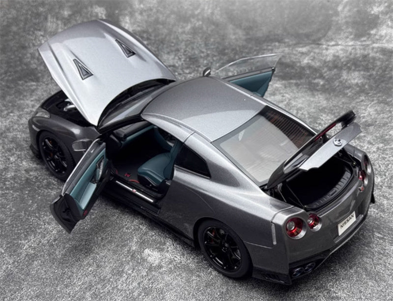 MOTORHELIX Nissan GT-R R35 T-Spec grey fully open 1:18 Car Pre-built Model view5