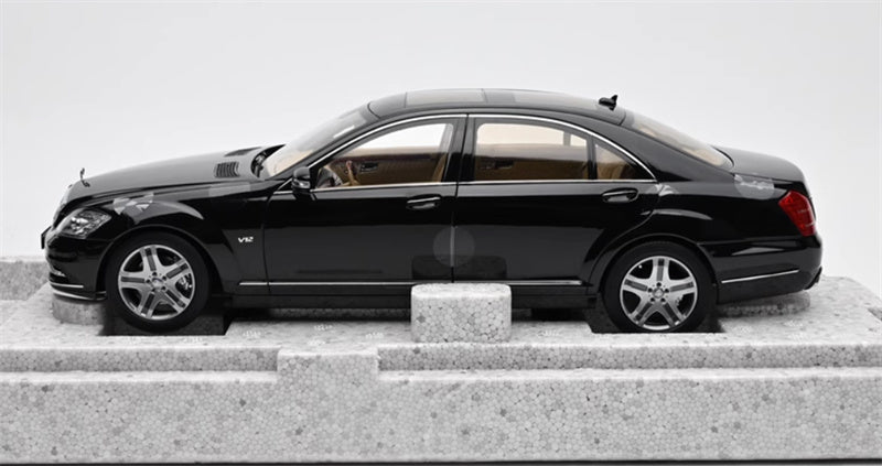 MOTORHELIX Mercedes Benz S-Class S600L W221 Fully Open black Beige interior Comes with engine Limited Edition 999PCS ONLY 1:18 Car Pre-built Model view6
